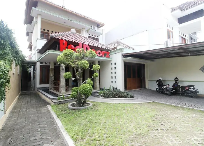 RedDoorz plus @ Tegal Panggung Yogyakarta